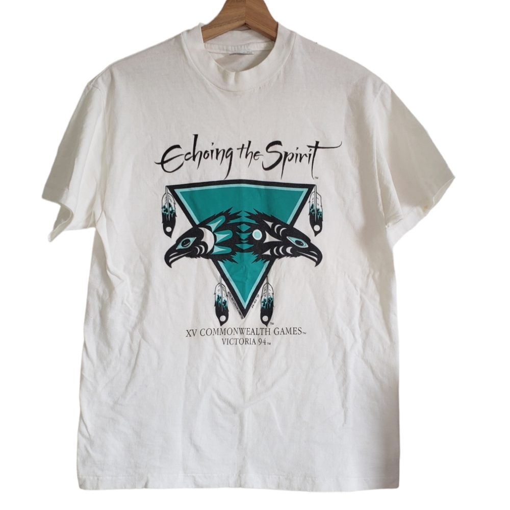 Vintage T Shirt 1994 Victoria Commonwealth Games Native Art Ed Joe Size M STAIN